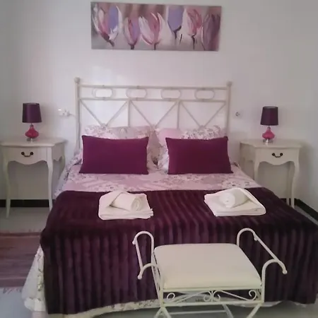 Casa Leyna Holiday home *