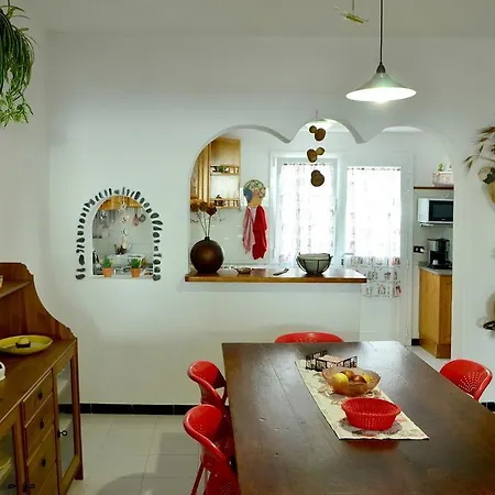 Hébergement de vacances Casa Leyna *